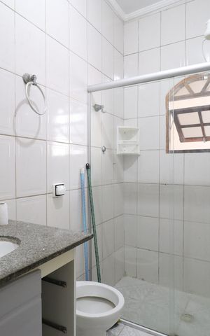 Casa para alugar com 80m², 2 quartos e sem vagaBanheiro 