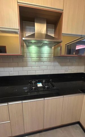 Casa à venda com 306m², 5 quartos e 3 vagasCozinha