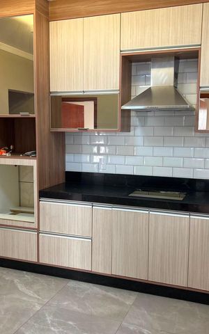 Casa à venda com 306m², 5 quartos e 3 vagasCozinha