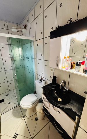 Casa à venda com 120m², 4 quartos e 1 vaga Casa à venda com 120m², 4 quartos e 1 vagaBanheiro suíte