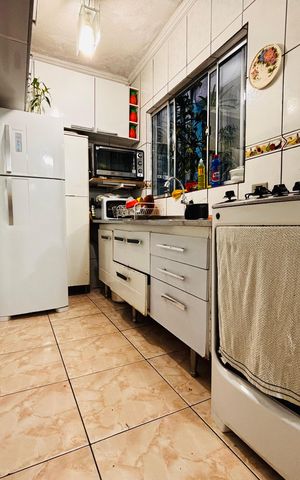 Casa à venda com 120m², 4 quartos e 1 vaga Casa à venda com 120m², 4 quartos e 1 vagaCozinha