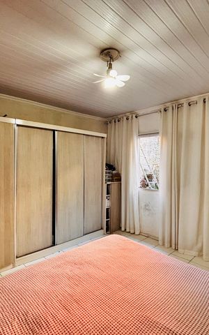Casa à venda com 120m², 4 quartos e 1 vaga Casa à venda com 120m², 4 quartos e 1 vagaSuíte