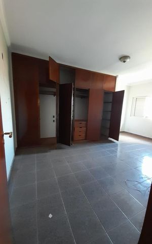 Apartamento para alugar com 250m², 4 quartos e 1 vaga Apartamento para alugar com 250m², 4 quartos e 1 vagaQuarto