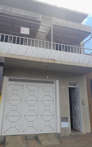 Apartamento para alugar com 250m², 4 quartos e 1 vaga Apartamento para alugar com 250m², 4 quartos e 1 vagaFachada