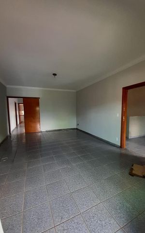Apartamento para alugar com 250m², 4 quartos e 1 vaga Apartamento para alugar com 250m², 4 quartos e 1 vagaSala