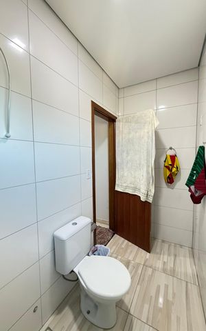 Casa à venda com 332m², 6 quartos e 4 vagasCasa 2 - Banheiro da suíte 