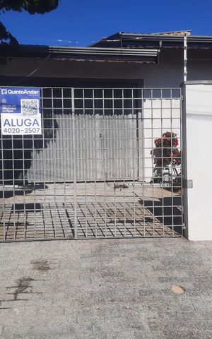 Casa para alugar com 220m², 3 quartos e 3 vagas Casa para alugar com 220m², 3 quartos e 3 vagasPlaquinha