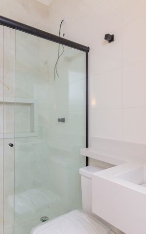 Casa à venda com 147m², 3 quartos e 2 vagas Casa à venda com 147m², 3 quartos e 2 vagasBanheiro