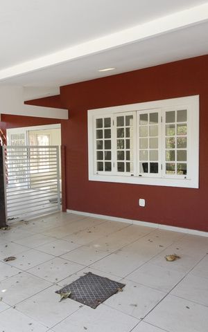 Casa de condomínio para alugar com 550m², 5 quartos e 4 vagasGaragem
