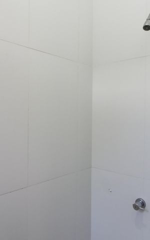 Casa de condomínio para alugar com 550m², 5 quartos e 4 vagasBanheiro da Suíte 2
