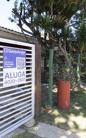 Casa de condomínio para alugar com 550m², 5 quartos e 4 vagasPlaca