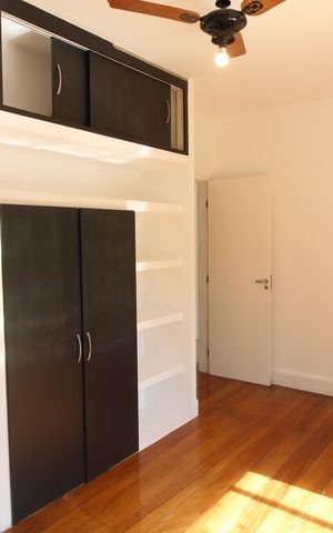 Casa de condomínio para alugar com 550m², 5 quartos e 4 vagasQuarto 