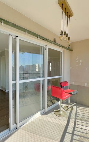 Apartamento à venda com 88m², 2 quartos e 2 vagas Apartamento à venda com 88m², 2 quartos e 2 vagasVaranda