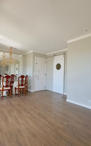 Apartamento à venda com 88m², 2 quartos e 2 vagas Apartamento à venda com 88m², 2 quartos e 2 vagasSala