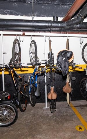 Apartamento à venda com 120m², 3 quartos e 3 vagas Apartamento à venda com 120m², 3 quartos e 3 vagasBicicletário