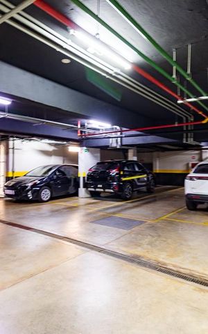 Apartamento à venda com 120m², 3 quartos e 3 vagas Apartamento à venda com 120m², 3 quartos e 3 vagasGaragem