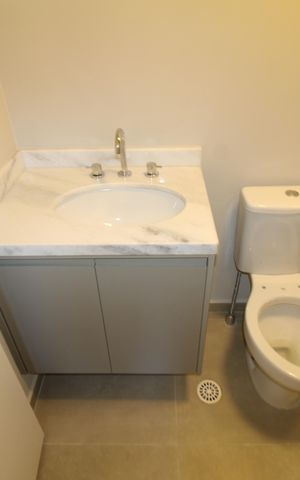 Apartamento para alugar com 70m², 2 quartos e 2 vagasBanheiro