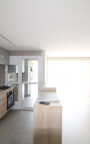 Apartamento à venda com 100m², 3 quartos e 2 vagasSala / Cozinha