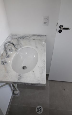 Apartamento para alugar com 70m², 2 quartos e 2 vagasBanheiro 1