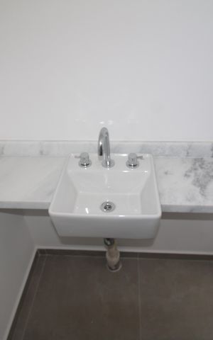 Apartamento para alugar com 100m², 3 quartos e 2 vagasBanheiro 1
