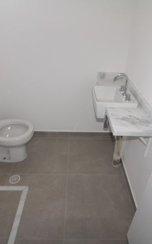 Apartamento para alugar com 100m², 3 quartos e 2 vagasBanheiro 1