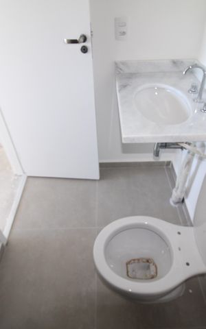 Apartamento para alugar com 70m², 2 quartos e 2 vagasBanheiro 1
