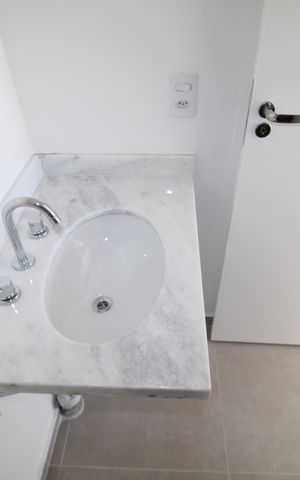 Apartamento para alugar com 70m², 2 quartos e 2 vagasBanheiro 2