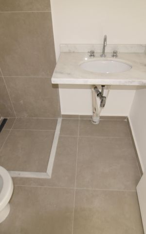 Apartamento para alugar com 70m², 2 quartos e 2 vagasBanheiro
