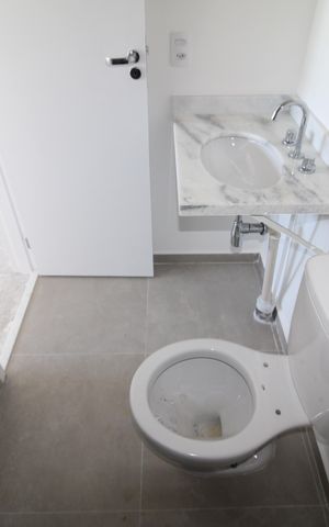 Apartamento para alugar com 70m², 2 quartos e 2 vagasQuarto 1 - Banheiro