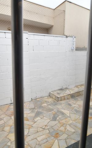Casa de condomínio para alugar com 235m², 3 quartos e 4 vagasQuarto 1 - Vista