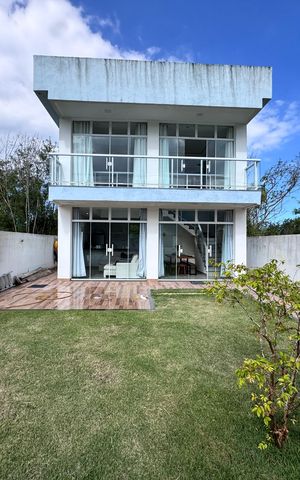 Casa de condomínio à venda com 180m², 3 quartos e 2 vagas Casa de condomínio à venda com 180m², 3 quartos e 2 vagasÁrea externa
