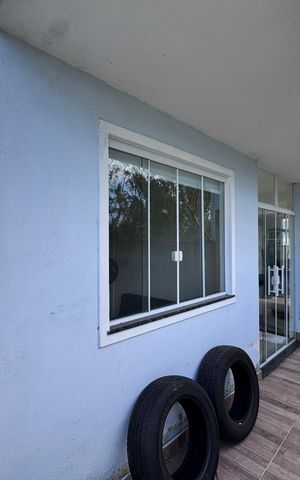 Casa de condomínio à venda com 180m², 3 quartos e 2 vagas Casa de condomínio à venda com 180m², 3 quartos e 2 vagasÁrea externa