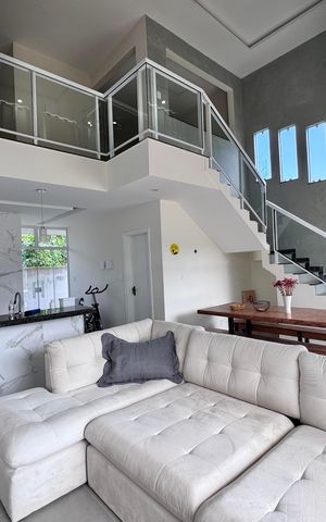 Casa de condomínio à venda com 180m², 3 quartos e 2 vagas Casa de condomínio à venda com 180m², 3 quartos e 2 vagasSala