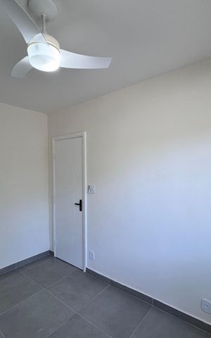 Casa de condomínio à venda com 180m², 3 quartos e 2 vagas Casa de condomínio à venda com 180m², 3 quartos e 2 vagasQuarto 2