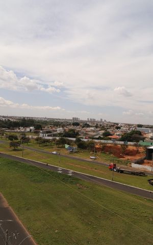 Apartamento para alugar com 59m², 2 quartos e 1 vagaVista