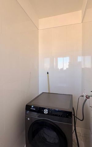 Apartamento à venda com 70m², 2 quartos e 1 vaga Apartamento à venda com 70m², 2 quartos e 1 vagaLavanderia