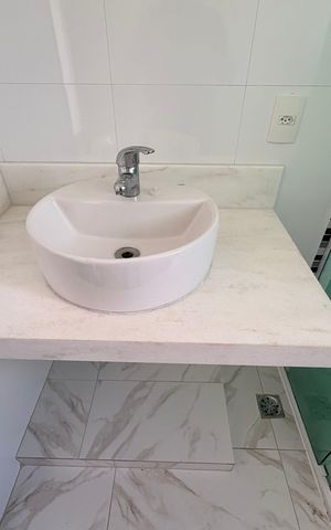 Apartamento à venda com 70m², 2 quartos e 1 vaga Apartamento à venda com 70m², 2 quartos e 1 vagaBanheiro suíte