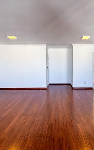 Apartamento para alugar com 135m², 3 quartos e 1 vaga