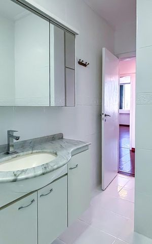 Apartamento para alugar com 135m², 3 quartos e 1 vaga