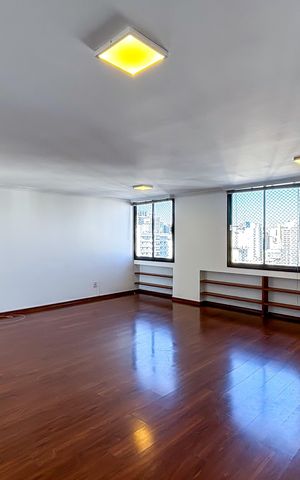 Apartamento para alugar com 135m², 3 quartos e 1 vaga