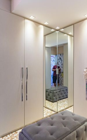 Apartamento à venda com 132m², 3 quartos e 2 vagas Apartamento à venda com 132m², 3 quartos e 2 vagasCloset - Suíte 2