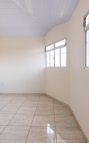 Casa para alugar com 180m², 4 quartos e 2 vagasSala