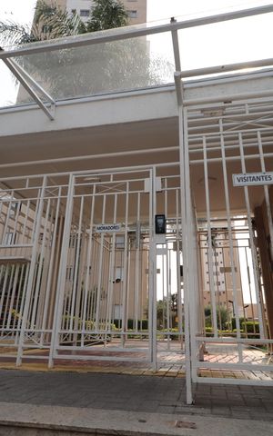 Apartamento à venda com 55m², 2 quartos e 1 vagaFachada
