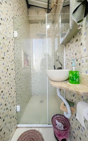 Casa à venda com 360m², 2 quartos e 3 vagas Casa à venda com 360m², 2 quartos e 3 vagasBanheiro