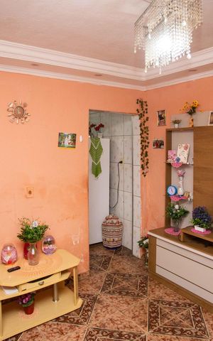 Casa à venda com 197m², 4 quartos e 2 vagasCasa 2 - Sala