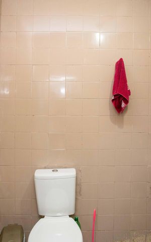 Casa à venda com 197m², 4 quartos e 2 vagasBanheiro social
