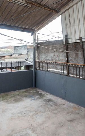 Casa à venda com 197m², 4 quartos e 2 vagasÁrea de Serviço
