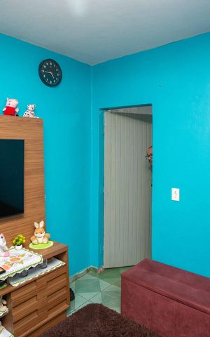 Casa à venda com 197m², 4 quartos e 2 vagasSala