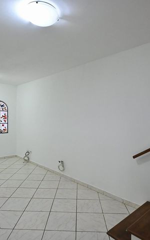 Casa para alugar com 80m², 2 quartos e 1 vagaSala