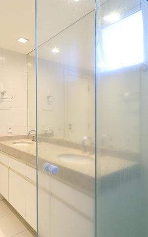 Apartamento à venda com 131m², 2 quartos e 2 vagasBanheiro da Suíte 2
